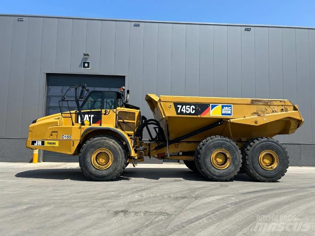 CAT 745 C Dumper - Knickgelenk