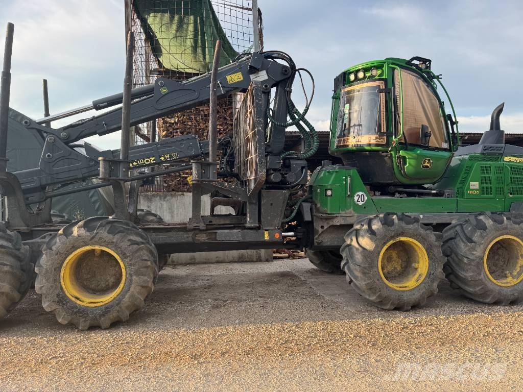 John Deere 1110 G Forwarder