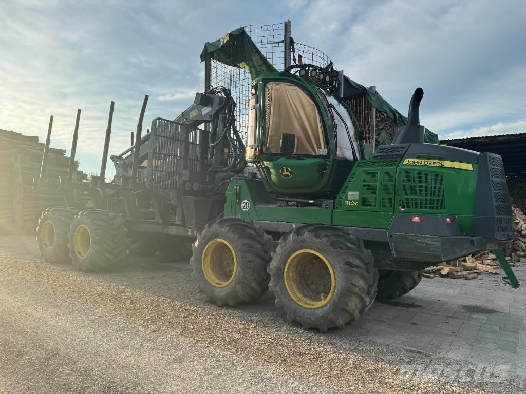 John Deere 1110 G Forwarder