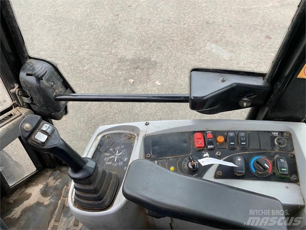 CAT 908M Radlader