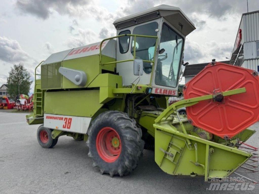 CLAAS Dominator 38 Mähdrescher