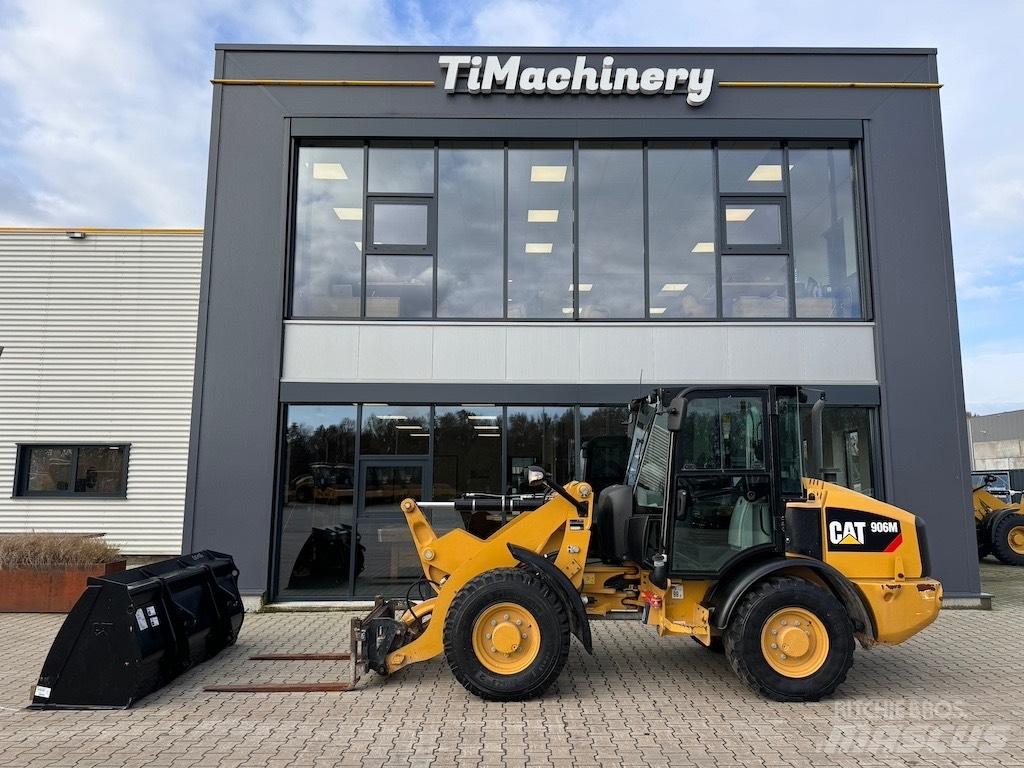 CAT 906M Radlader