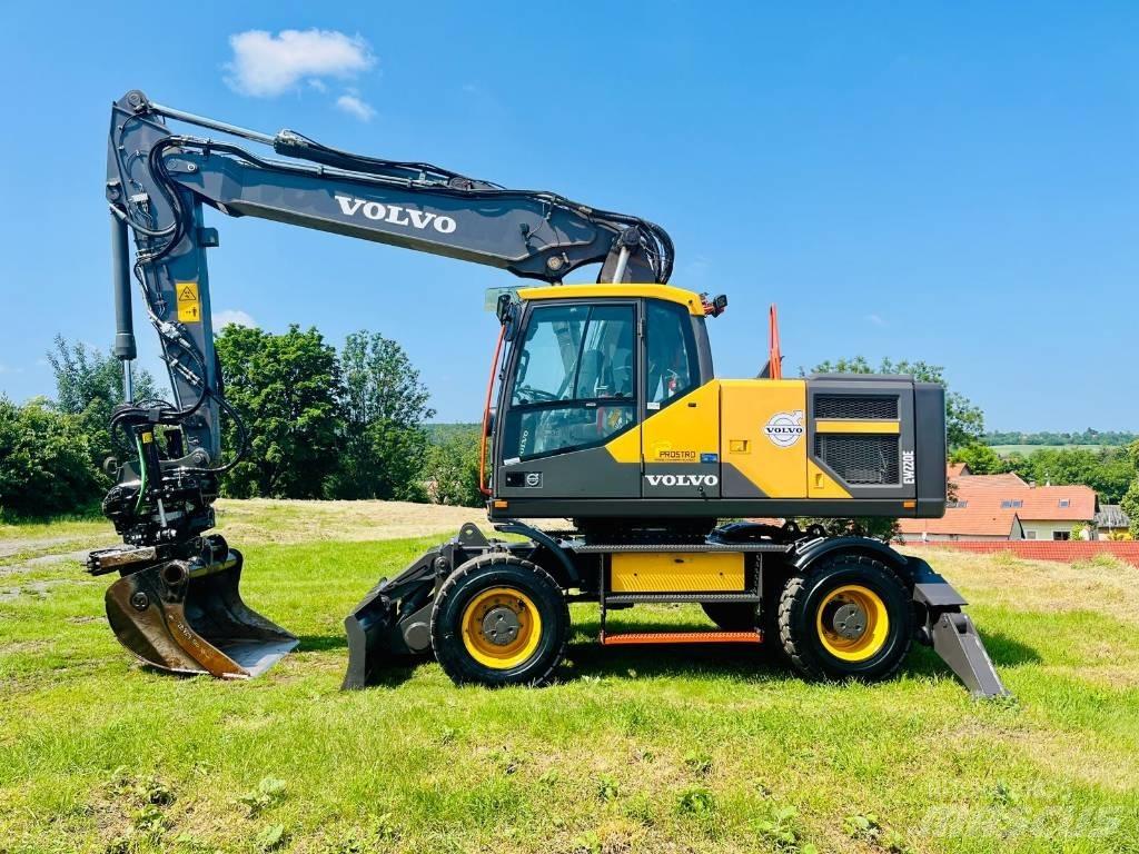 Volvo EW 220 E Mobilbagger