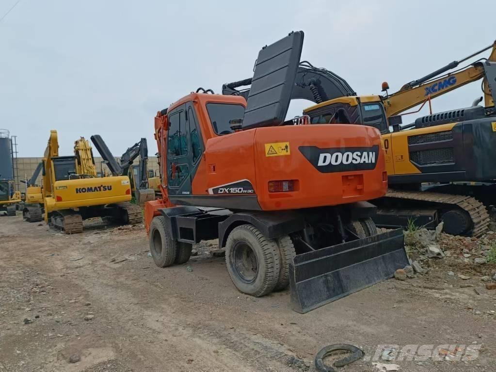 Doosan 150 W-7 Mobilbagger