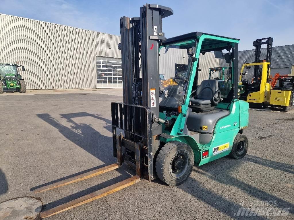 Mitsubishi FD30N Schubmaststapler