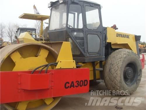 Dynapac CA30D Walzenzüge