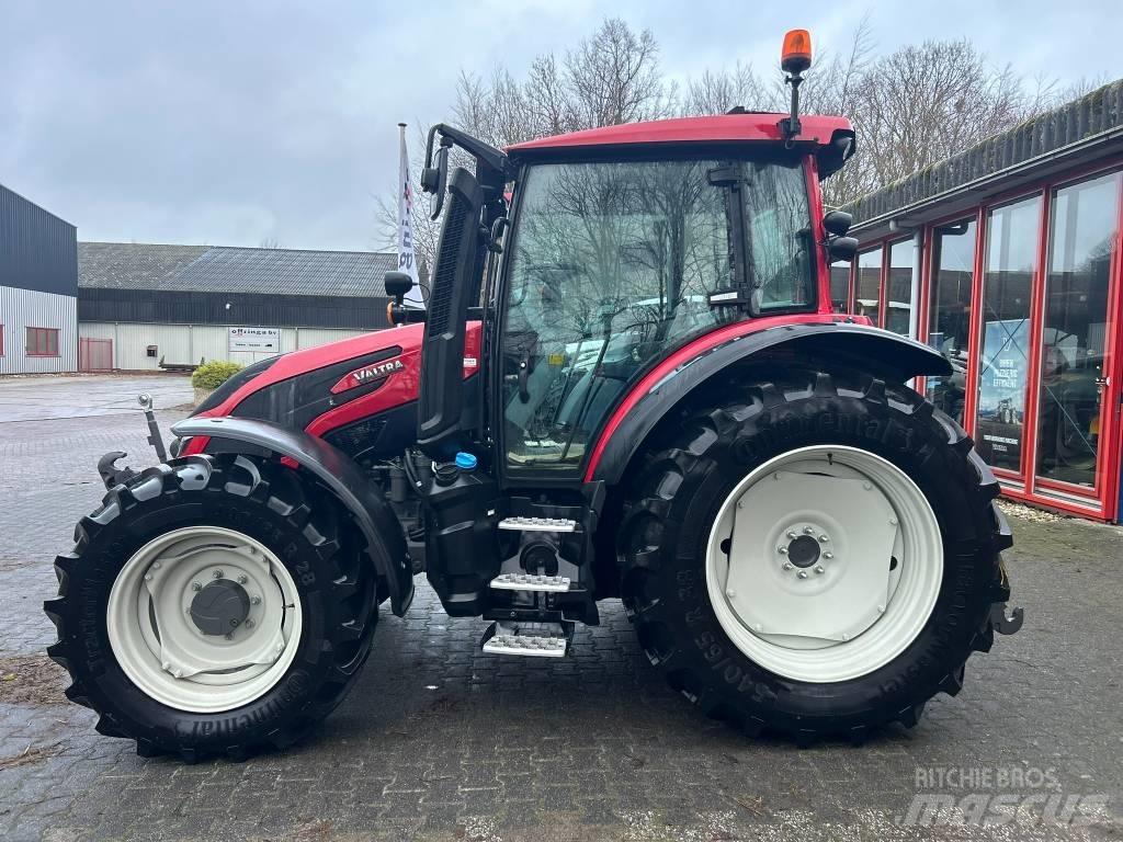 Valtra G 115 Active Traktoren