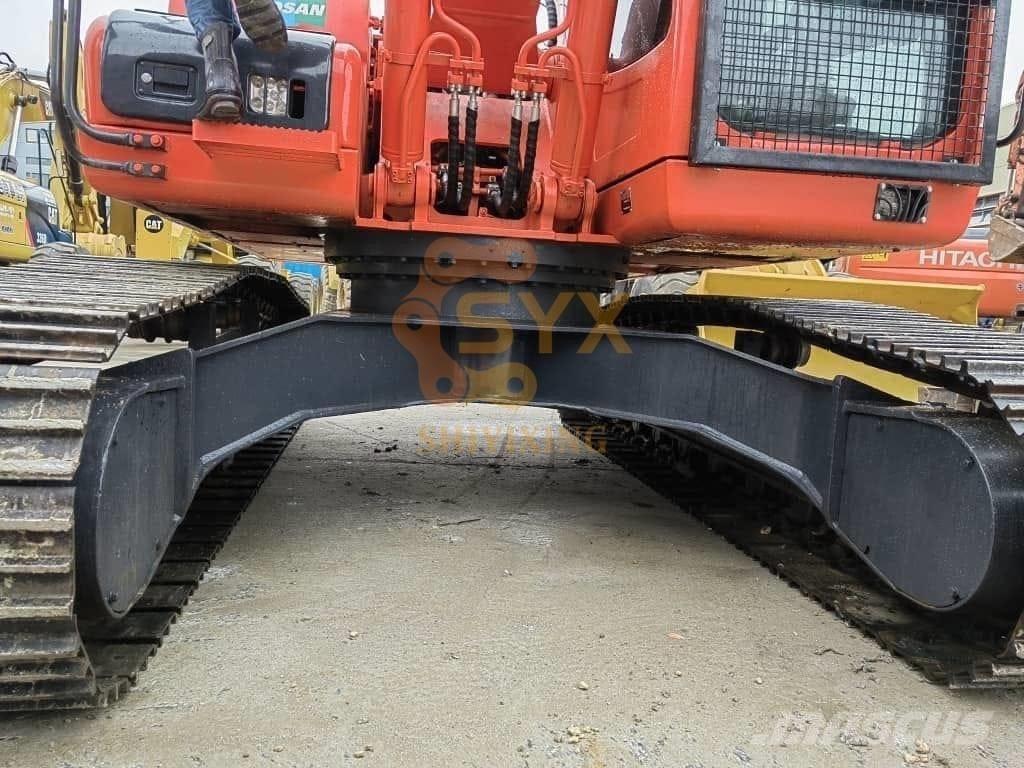 Doosan DX 225 LC Raupenbagger