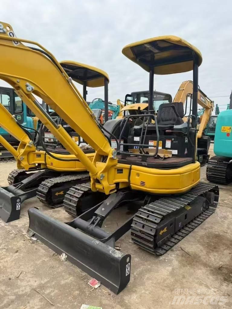 Komatsu 30 Raupenbagger