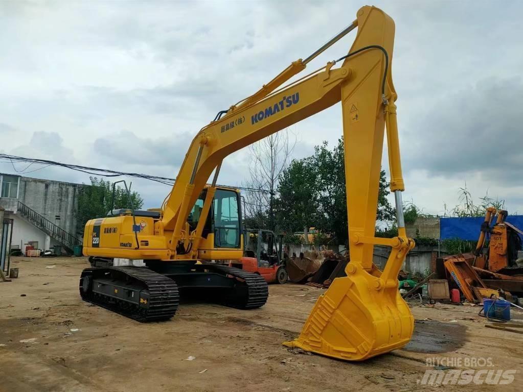 Komatsu PC 220-7 Raupenbagger
