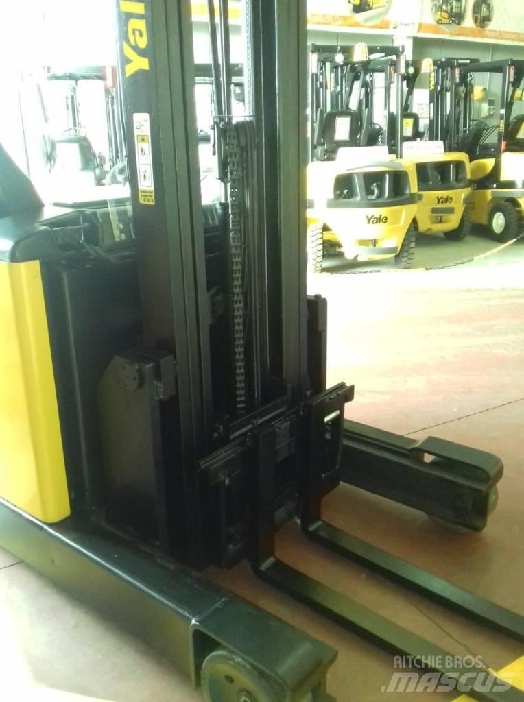 Yale MR14 Schubmaststapler