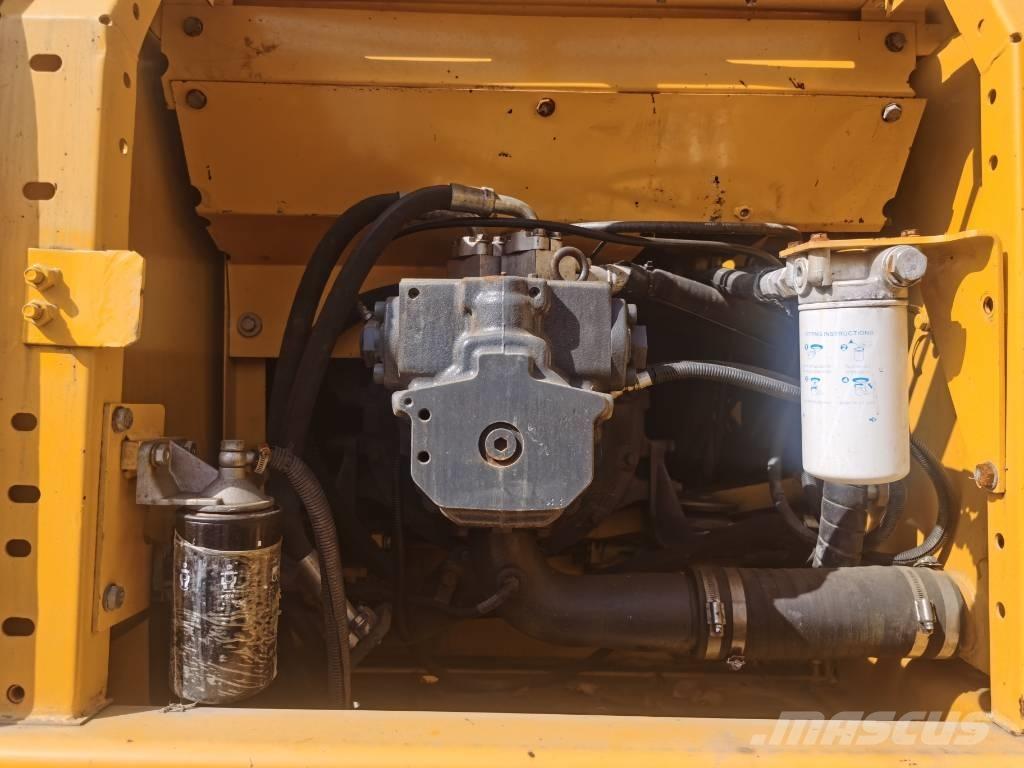 Komatsu PC 220-7 Raupenbagger