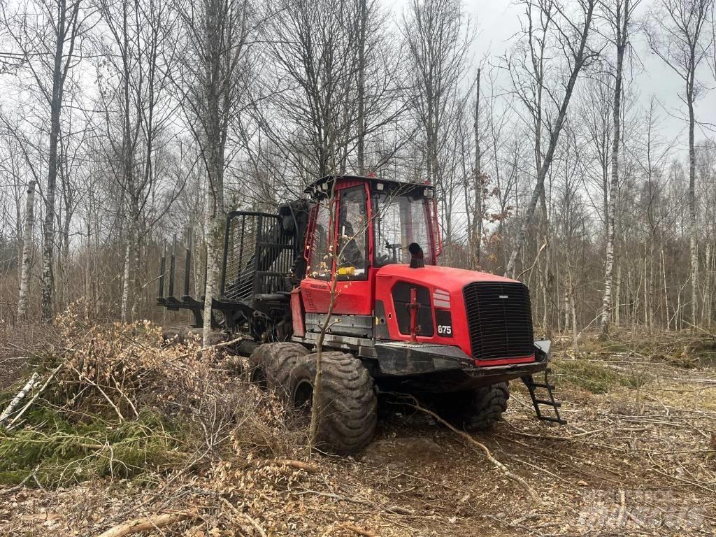 Komatsu 875 Forwarder