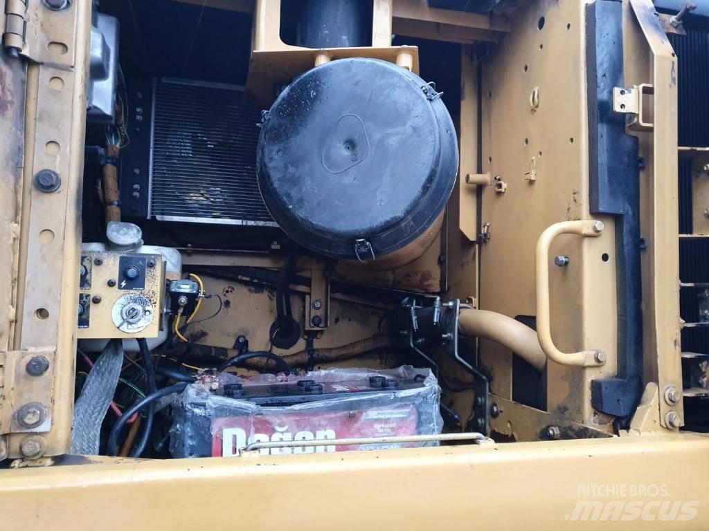 CAT 330DL Raupenbagger