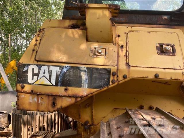 CAT D4H Bulldozer