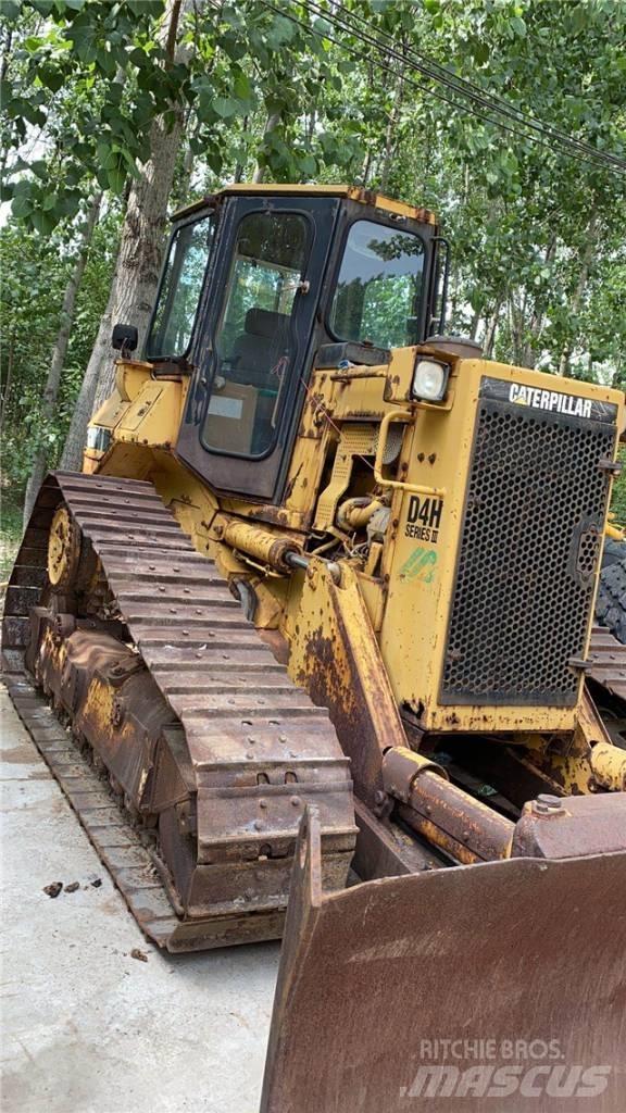 CAT D4H Bulldozer