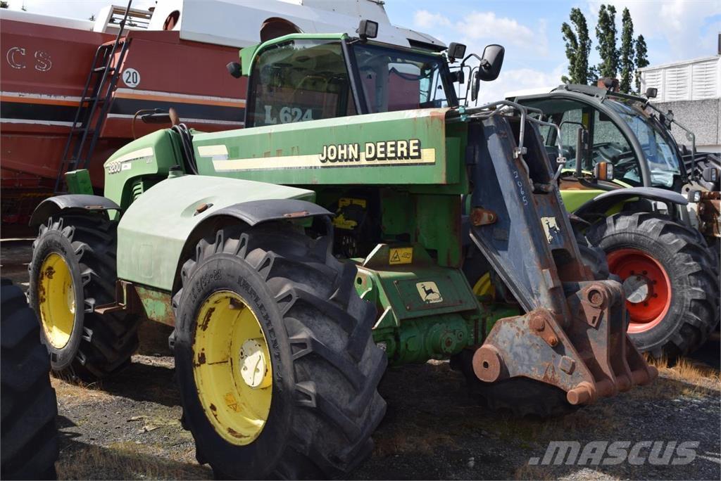 John Deere 3200 Teleskopbühnen