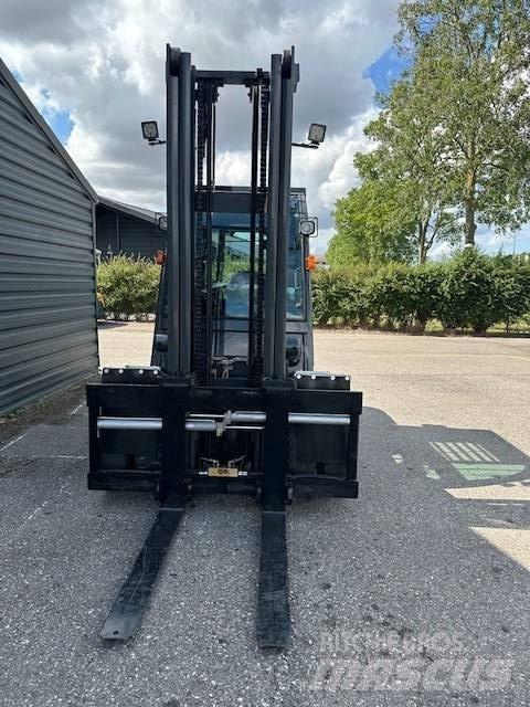 Nissan F50Y Dieselstapler
