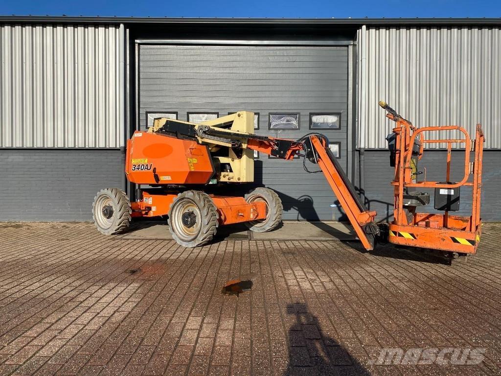 JLG 340AJ Gelenkteleskoparbeitsbühnen