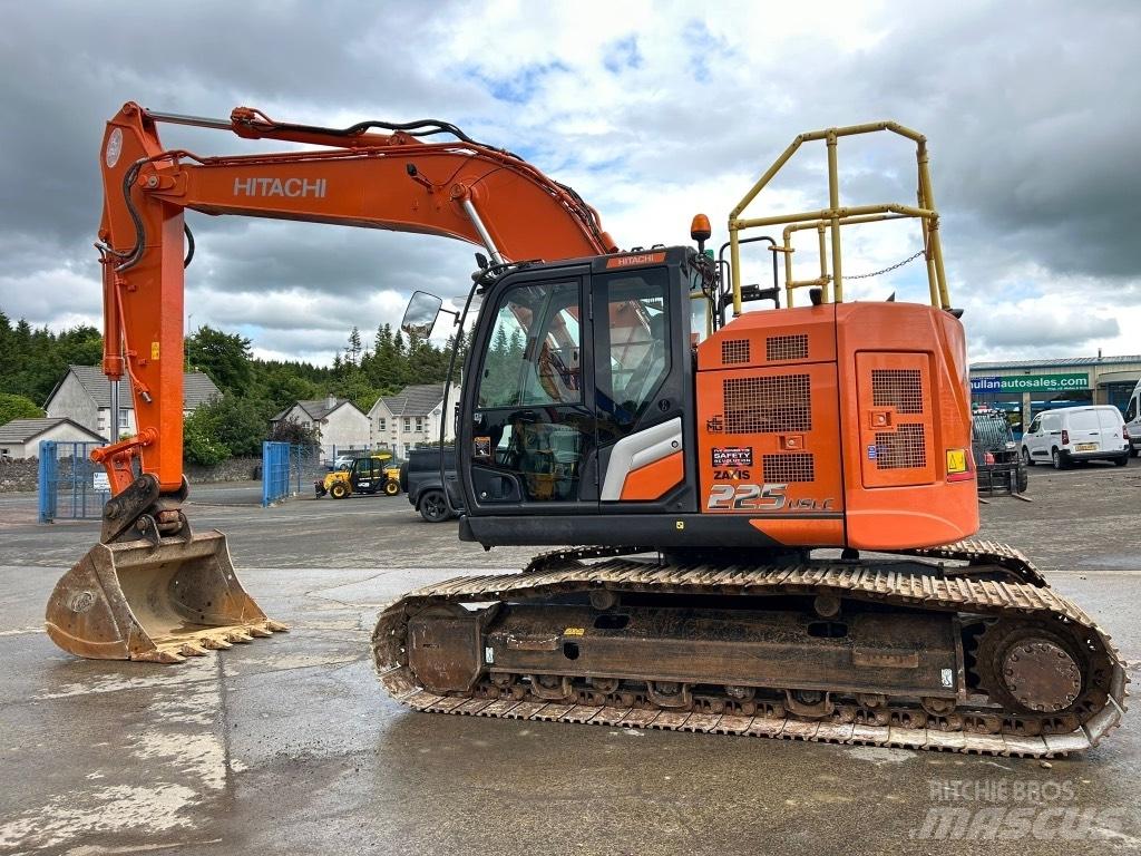 Hitachi ZX225 USLC-7 Raupenbagger
