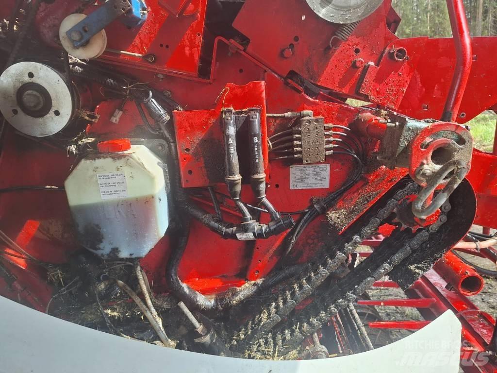Welger RP245 Rundballenpressen