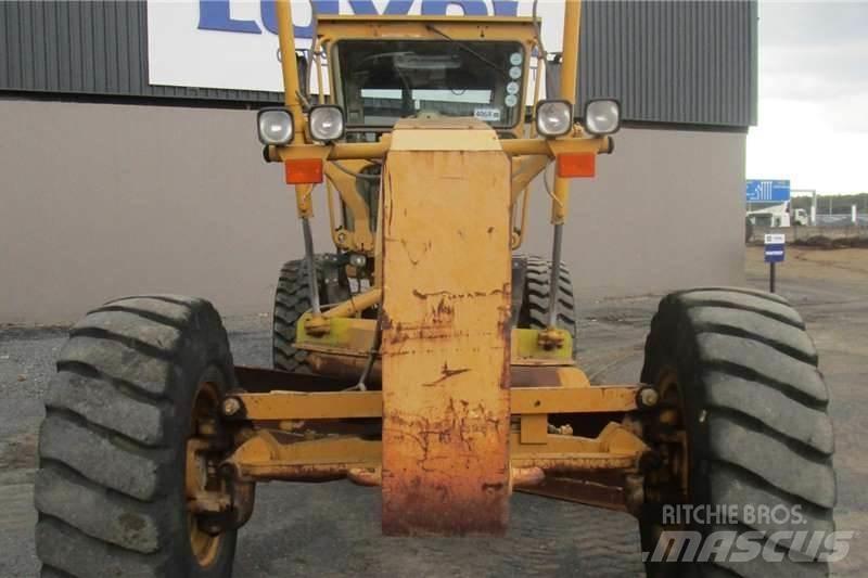 CAT 140H Grader