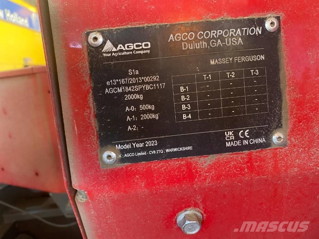 Massey Ferguson 1842 Quaderpressen