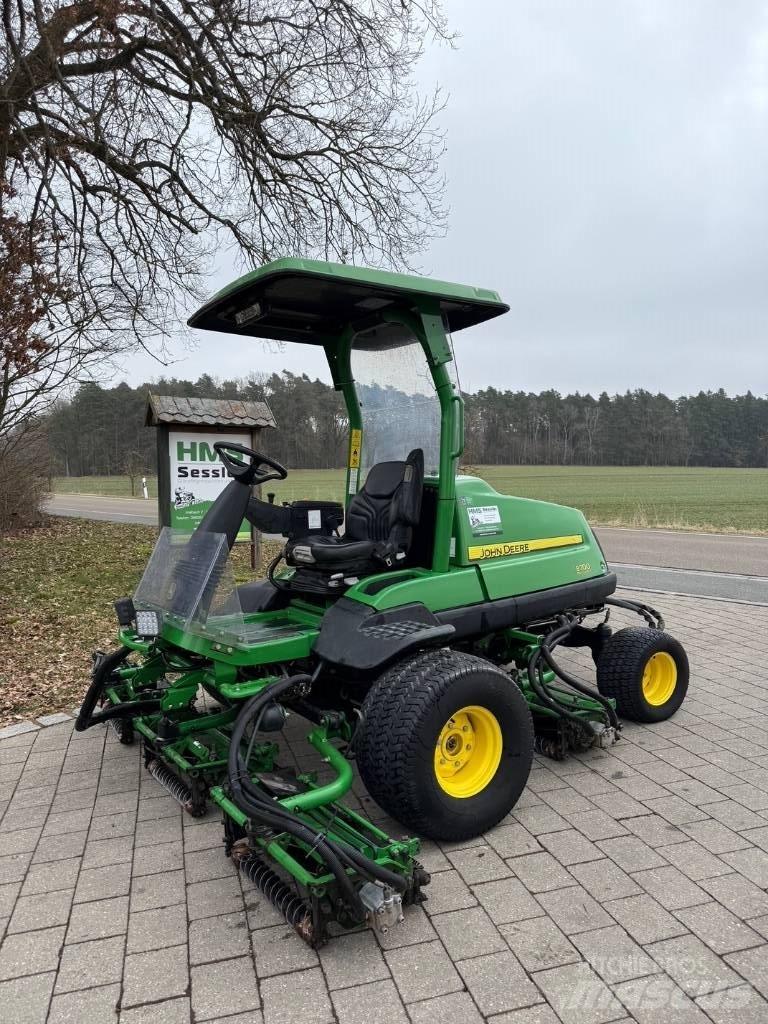 John Deere 8700 A Fairway-Mäher
