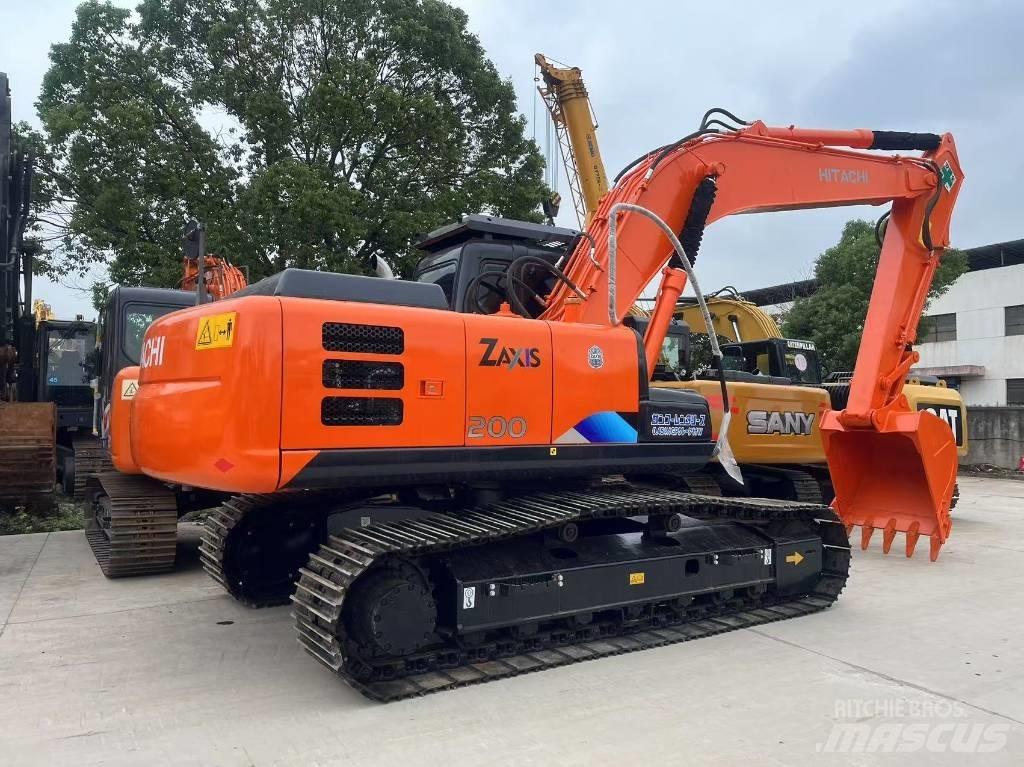Hitachi ZX 200 Raupenbagger
