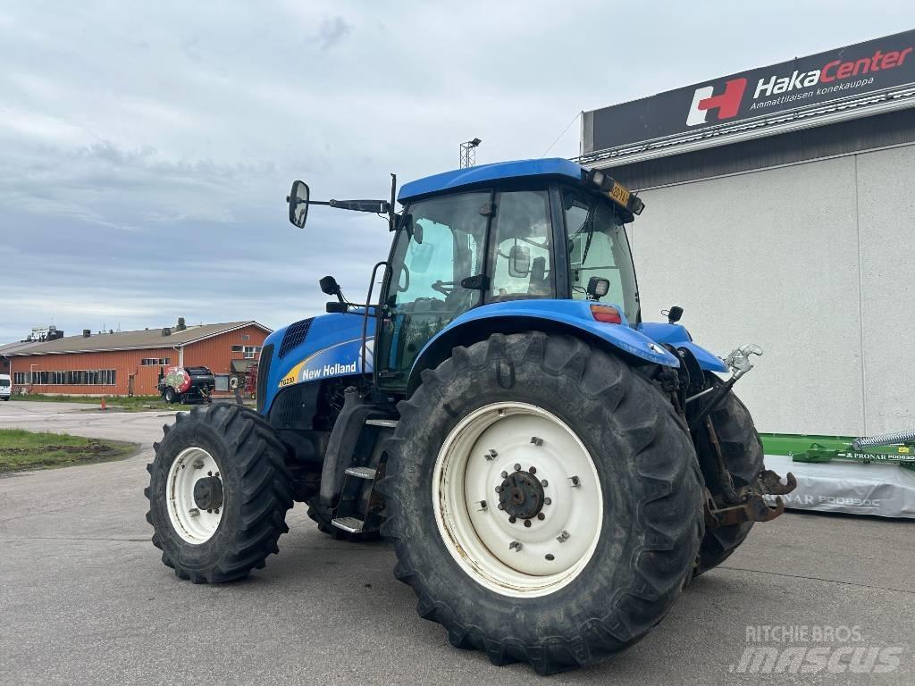 New Holland TG 230 Traktoren