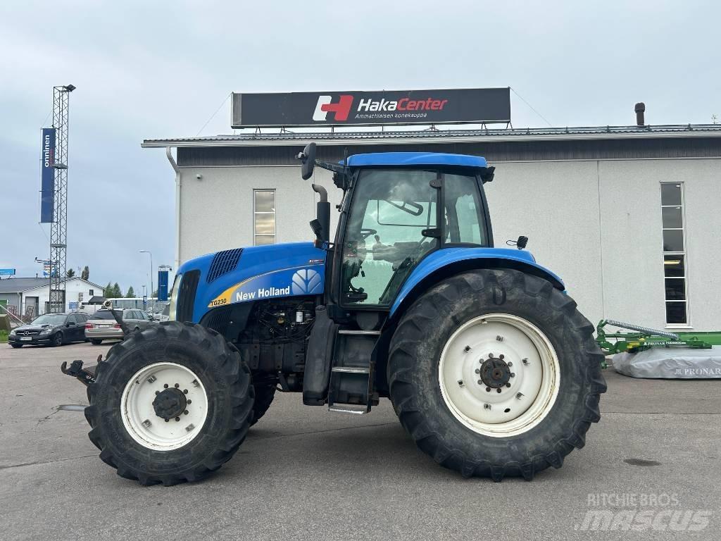 New Holland TG 230 Traktoren