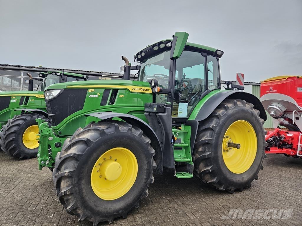 John Deere 6R215 Traktoren
