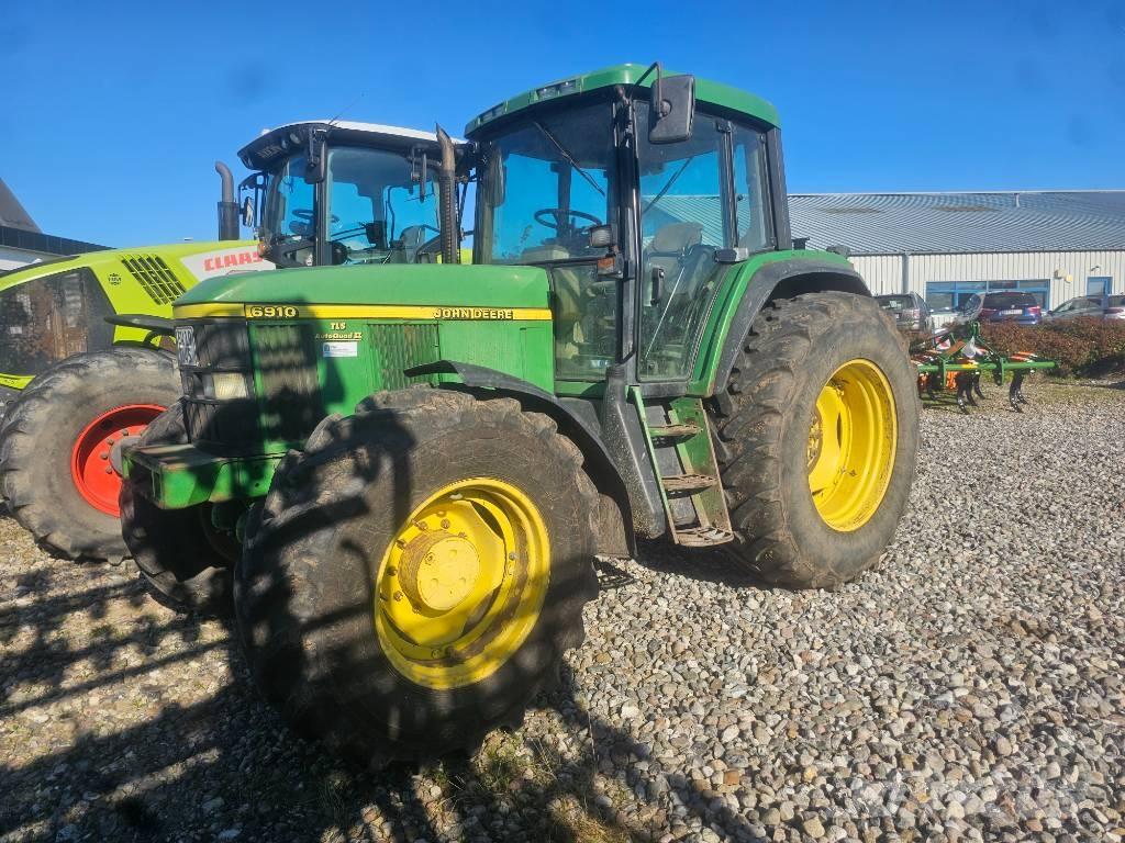 John Deere 6910 Traktoren