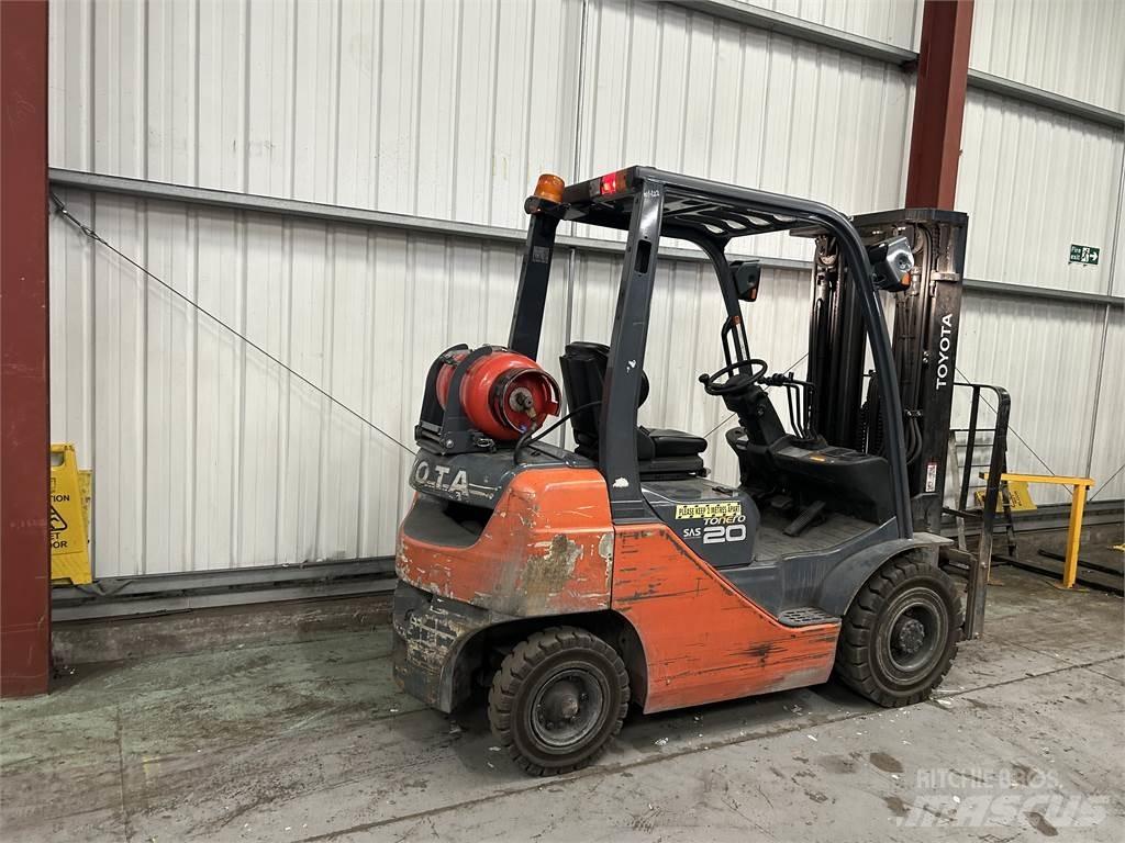 Toyota 02-8FGF20 Gasstapler