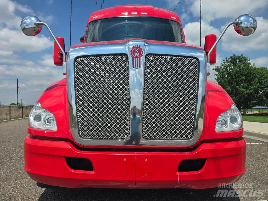 Kenworth T 680 Sattelzugmaschinen