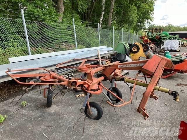 Deutz-Fahr KH400 DN Kreiselheuer/-wender