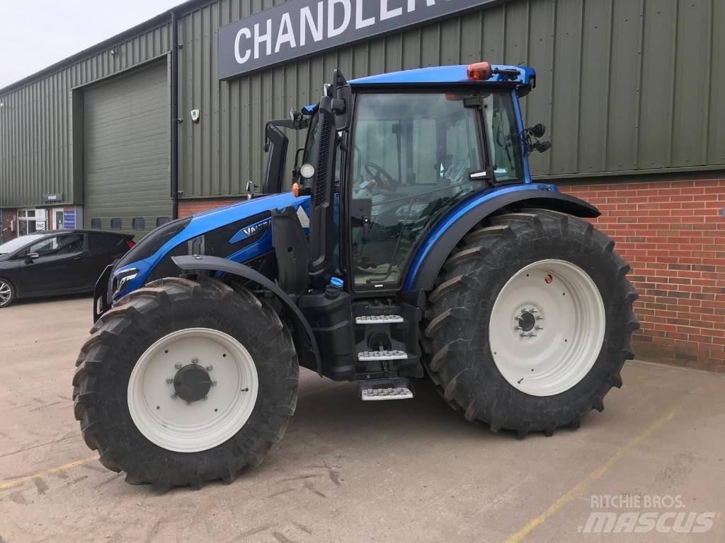 Valtra G 135 A Traktoren