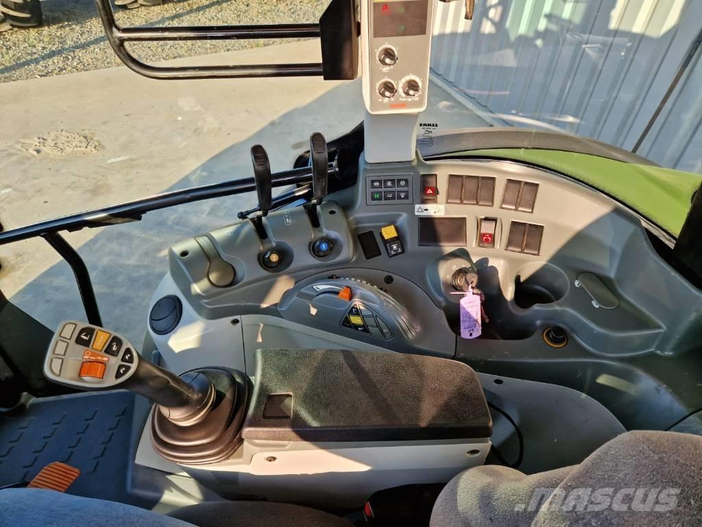 CLAAS Arion 420 Traktoren