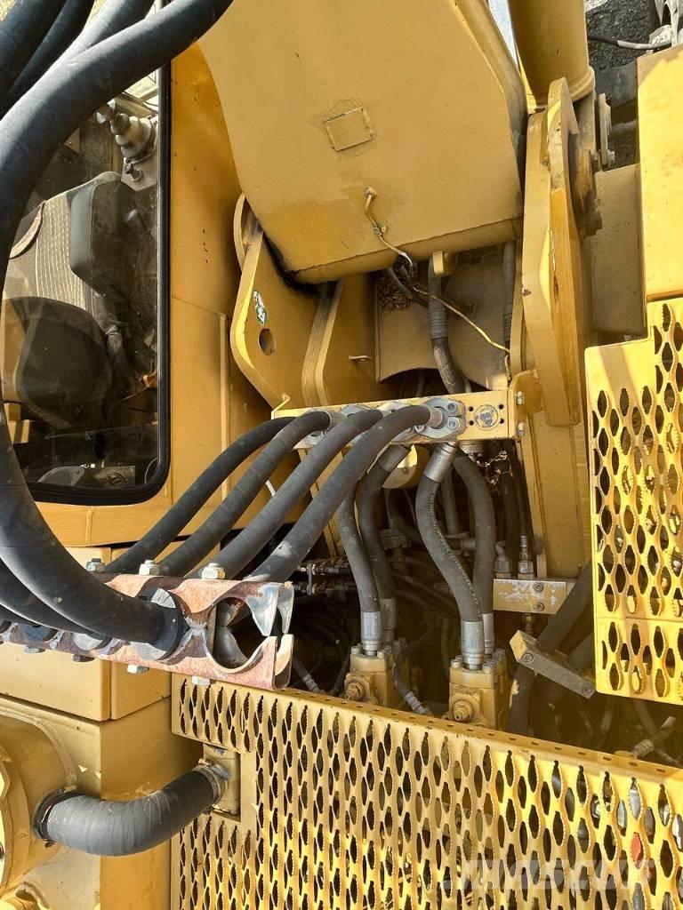 CAT 214 Mobilbagger