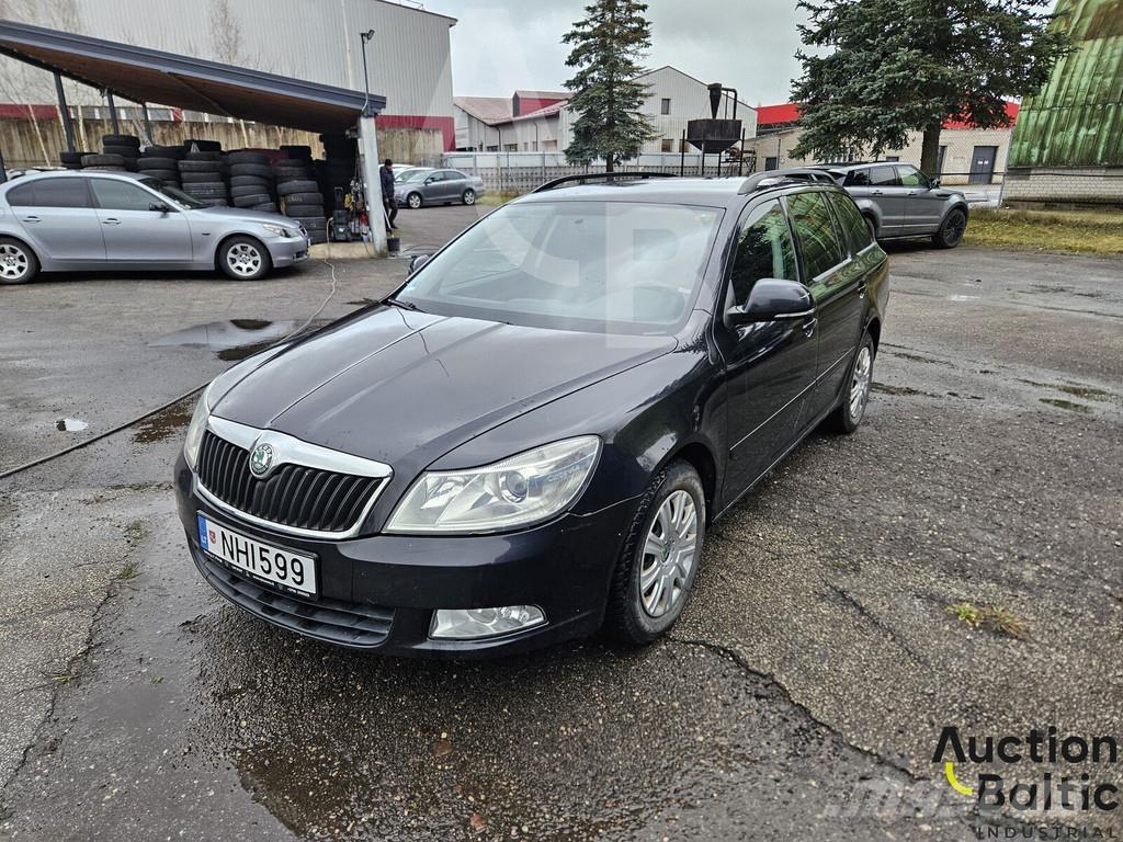 Skoda Octavia PKWs