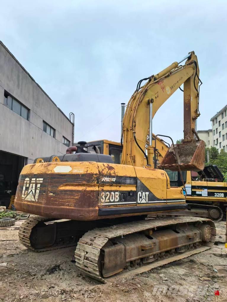 CAT 320BL Midibagger  7t - 12t