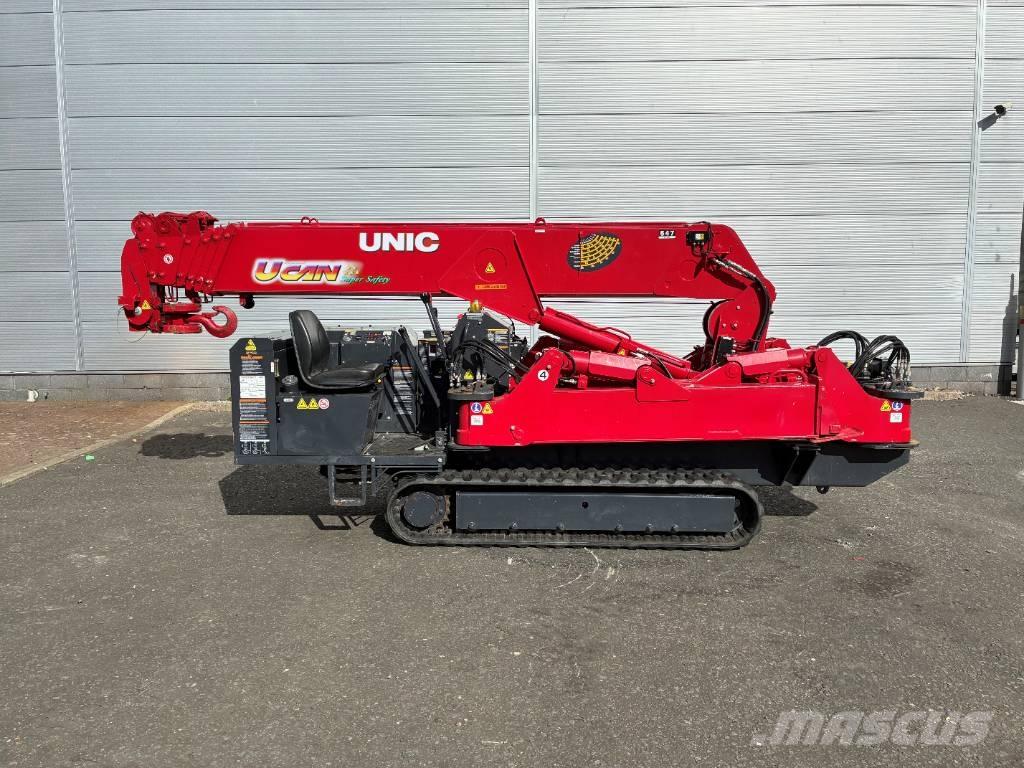 Unic URW-547 Minikrane