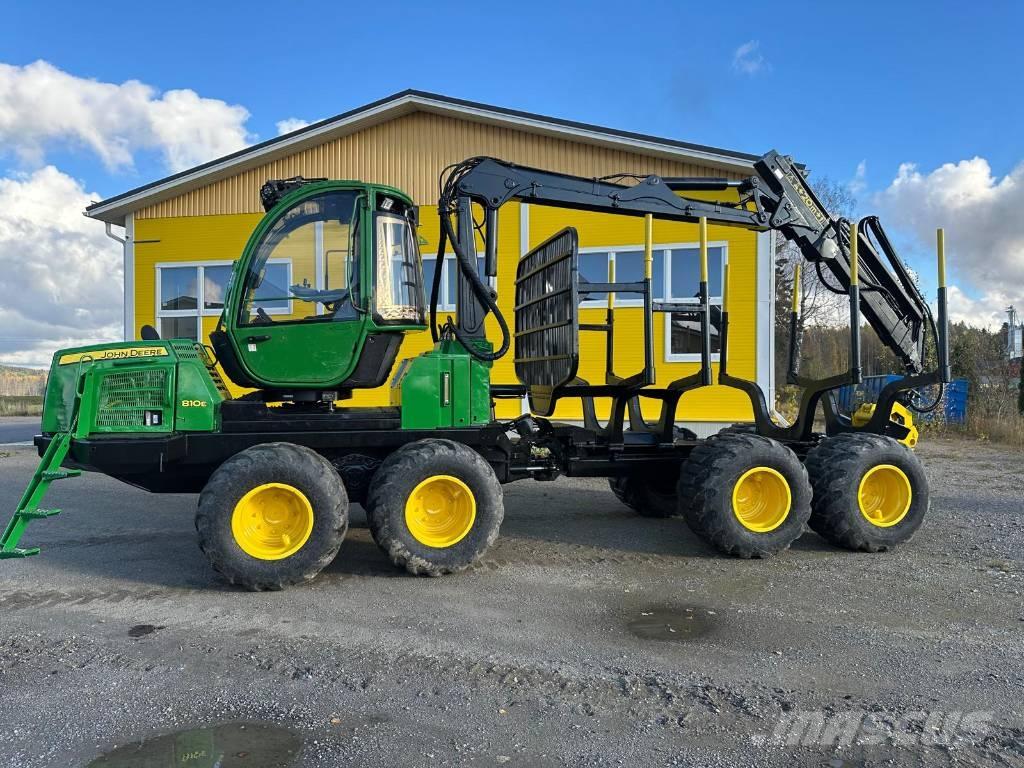 John Deere 810 E Forwarder