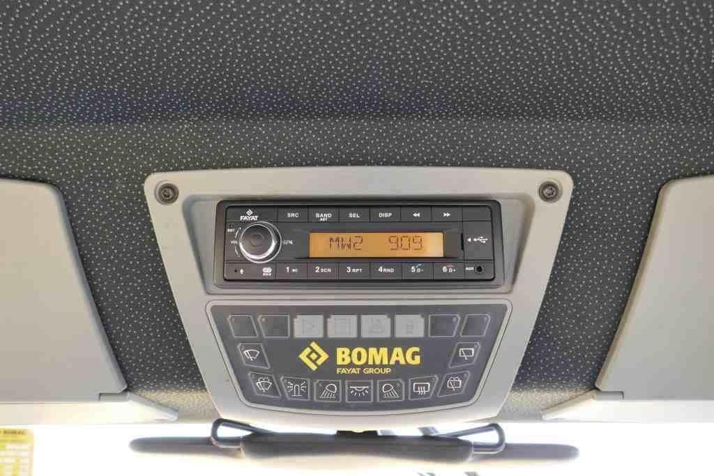 Bomag BW 213 PDH-5 Erdbauwalzen