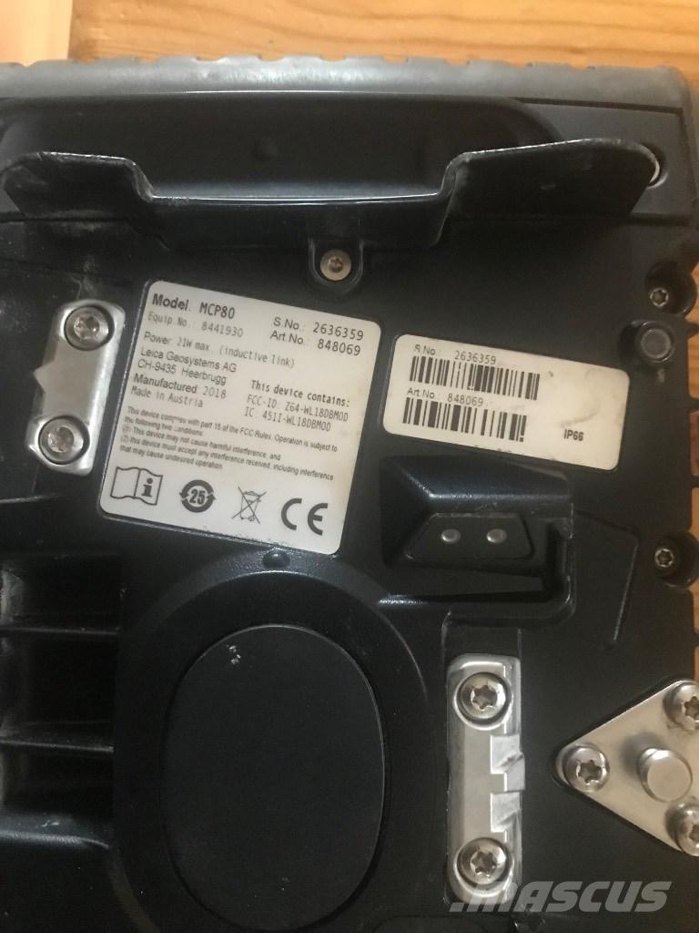 Hitachi ZX 135 US-7 Raupenbagger