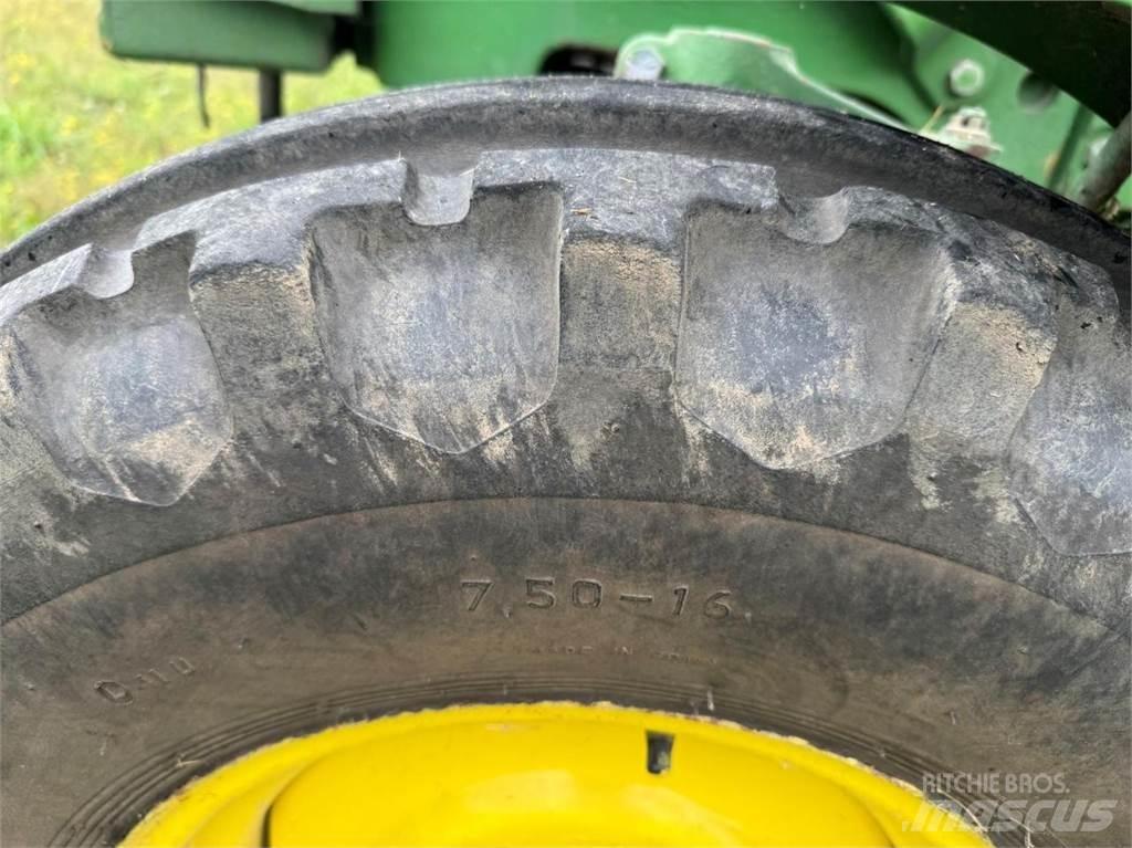 John Deere 1040 S Traktoren