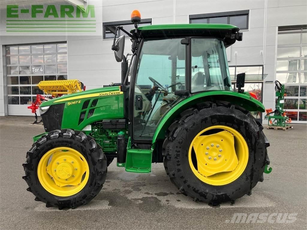 John Deere 5067E Traktoren