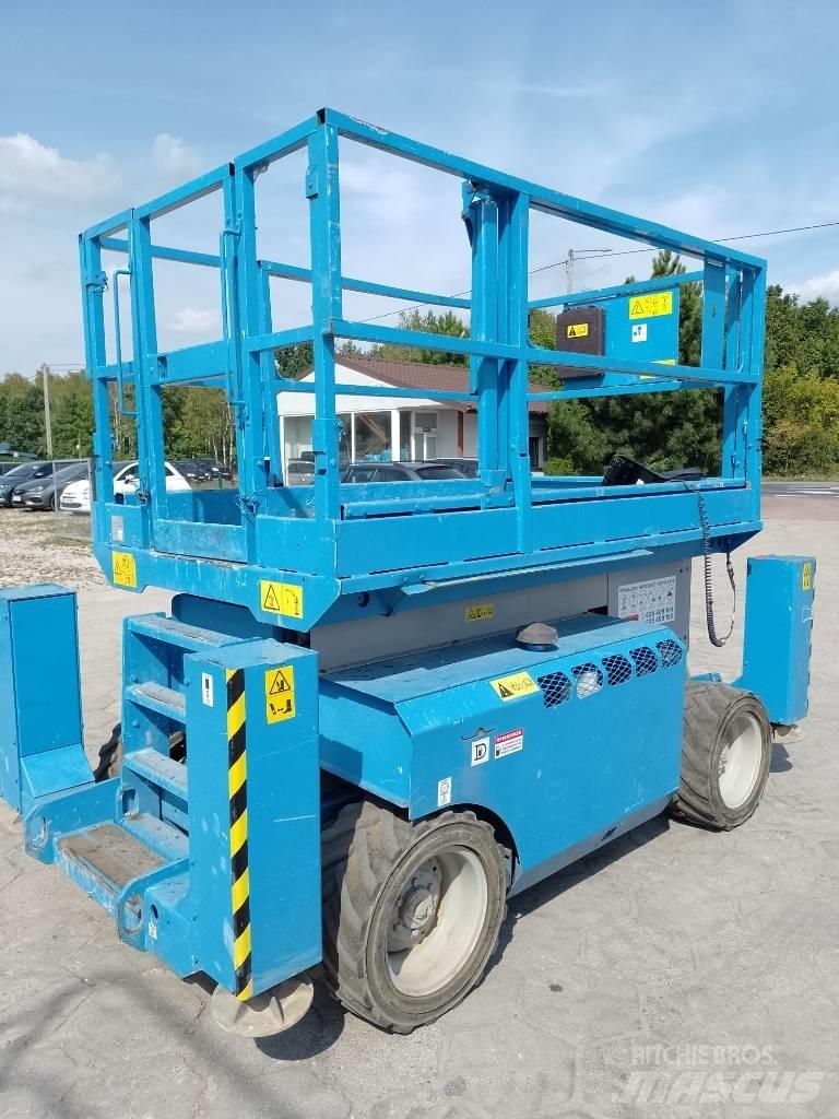 Genie GS 3268 RT Scheren-Arbeitsbühnen