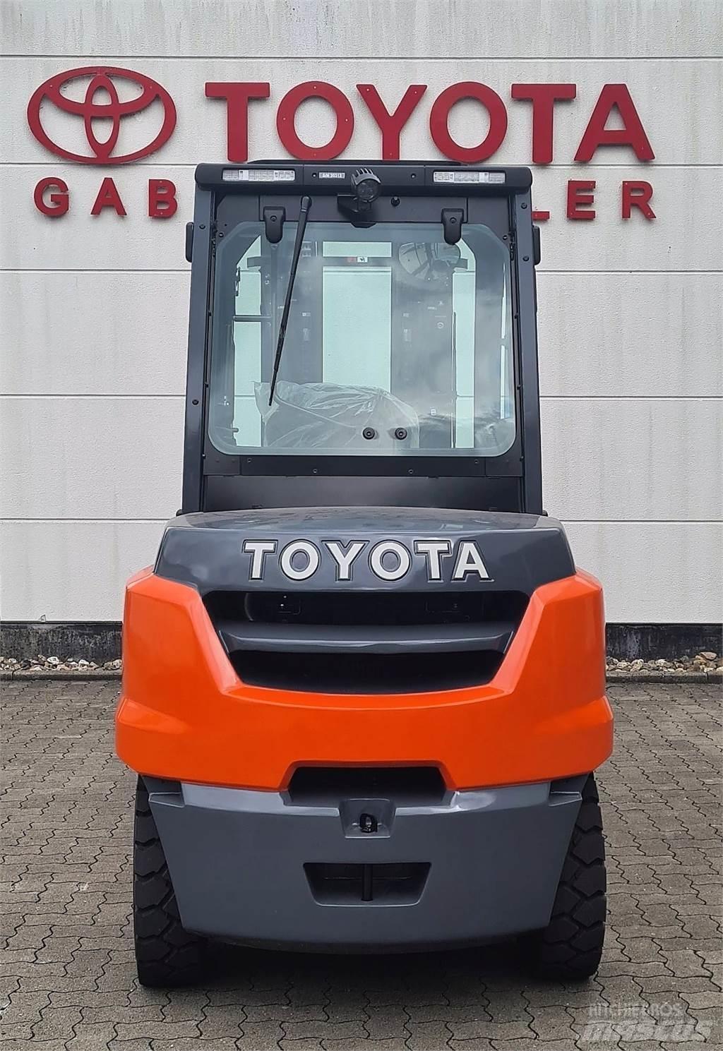 Toyota 40-8FD50N Dieselstapler