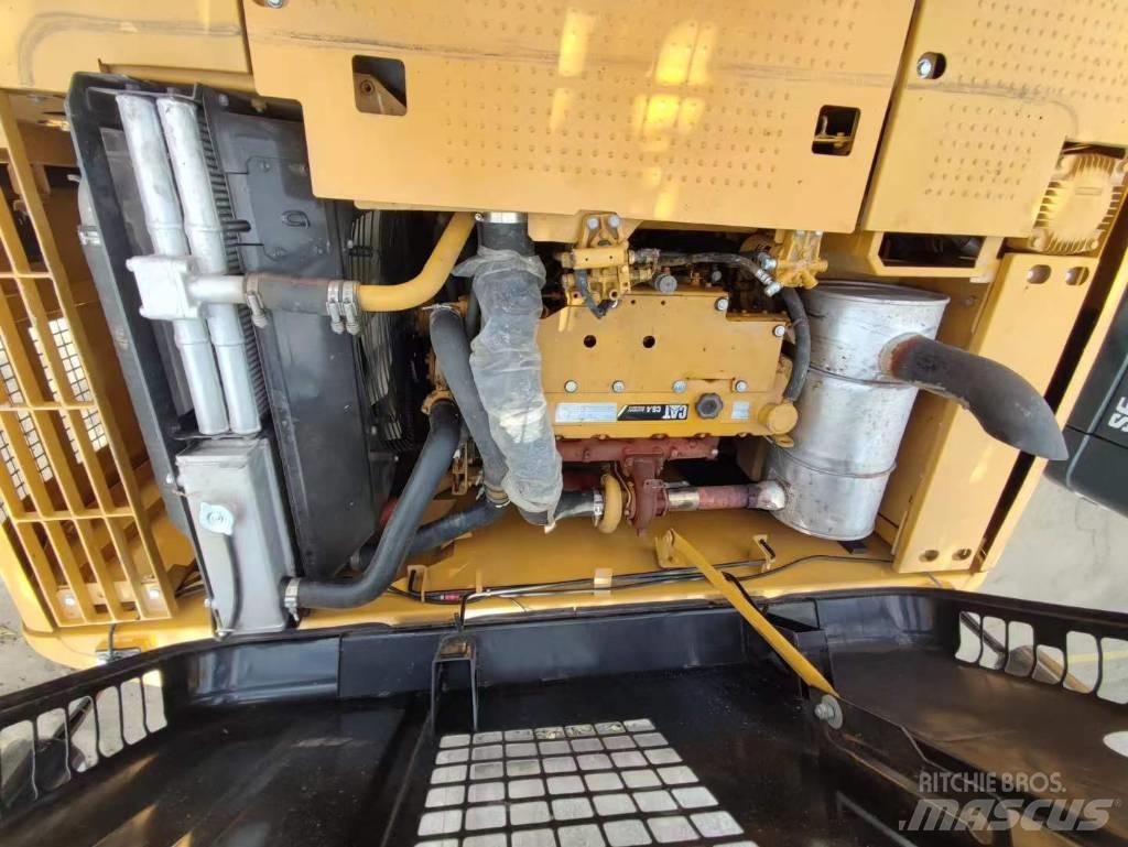 CAT 320D2 Midibagger  7t - 12t